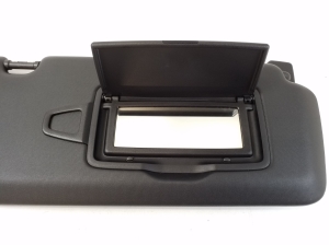  Sun visor 