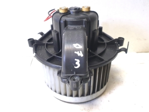 Citroen C4 Picasso (2007–2013) Salongi puhuri mootor 5E2228000  5E2228100 - 5