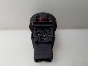 NISSAN Juke F15 (2010–2018) Hazard light switch - 2