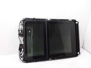 Chrysler Pacifica (2016–2026) Skylight 68274063AA - 2