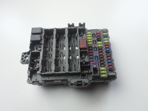 Interior fuse box - T1EE711