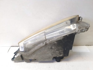 Mazda Premacy (1999–2005) Phare avant 90733100 - 3