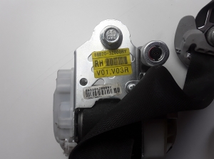 Hyundai i40 (2011–2026) Front seat belt 888203Z000RY - 3