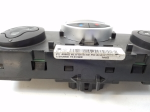 RENAULT Clio III (2005–2012) Heizungsbedienteil 8200296683 - 3