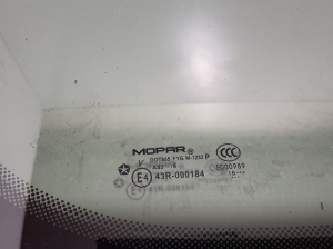 Chrysler Pacifica (2016–2026) Tagumine küljeklaas (kere) 68332882AA - 3