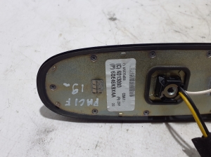 Chrysler Pacifica (2016–2026) Antenn 6DE46KBXAA - 4