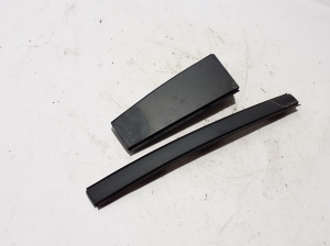 Chrysler Pacifica (2016–2026) Trunk lid hinge trim 68259789AE - 3