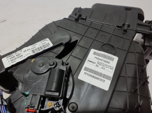 Chrysler Pacifica (2016–2026) Heater and its parts 68342100AB - 5