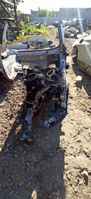 AUDI A7 (2018–2026) Front outrigger 4K0805139 - 3