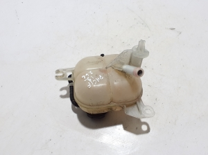 Chrysler Pacifica (2016–2026) Coolant reservoir 68252547AB - 2