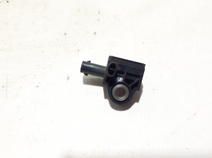 Chrysler Pacifica (2016–2026) Airbag sensor 68245081AA - 3