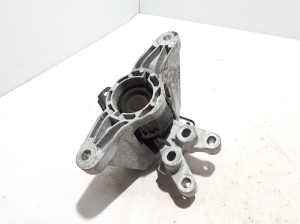 Chrysler Pacifica (2016–2026) Engine mount 68237965AF - 4