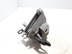 Chrysler Pacifica (2016–2026) Engine mount 68237965AF - 5