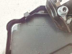 Chrysler Pacifica (2016–2026) Batteriehalter 68272406AA - 2