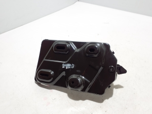 Chrysler Pacifica (2016–2026) Batteriehalter 68272406AA - 3