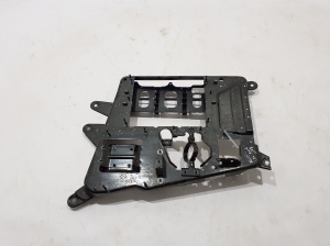 Chrysler Pacifica (2016–2026) Autre support 68238830AB - 3