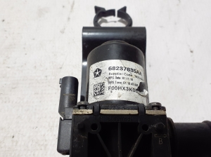 Chrysler Pacifica (2016–2026) Tsirkulatsioonipump 68237835AA - 3