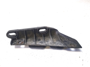 Stoßstangenhalter vorne