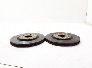 Chrysler Pacifica (2016–2026) Eesmine piduriketas 68227781AB - 2