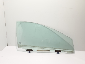 Front door glass - 6810102360