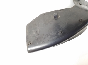 Porsche Cayenne (2010–2017) Sonstiges Teil unter der Motorhaube 7P5877390C - 2