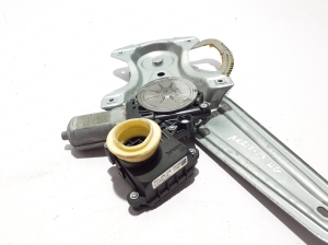 TOYOTA Auris E18 (2012–2018) Rear side door window regulator 6984002430 - 4