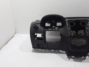 Dacia Dokker (2017–2026) Armatuurlaud 681004169R - 2