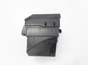 RENAULT Trafic II (2001–2014) Support de boîte à fusibles sous le capot 8200490003 - 2