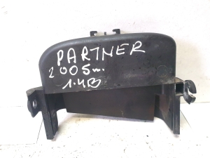 Peugeot Partner I (1996–2008) Timing belt cover 9654504180 - 3
