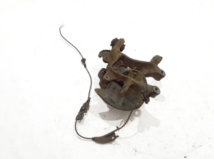 TOYOTA Auris E18 (2012–2018) Rear wheel hub 4230402140 - 2