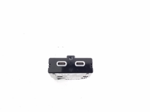 CUPRA Leon I (2020–2026) USB port 3G5035954A - 4