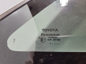 TOYOTA Auris E18 (2012–2018) Seitenscheibe hinten (Karosserie) 6271002220 - 3