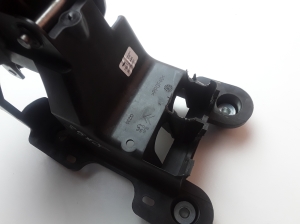 Peugeot 2008 (2013–2026) Gear shift mechanism and its parts 9806780680 - 5