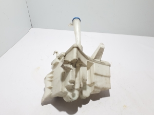TOYOTA Auris E18 (2012–2018) Front washer fluid reservoir 8535002200 - 3