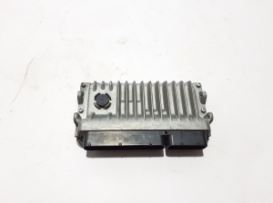 TOYOTA Auris E18 (2012–2018) Mootori juhtplokk - 2