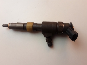 Peugeot Partner II (2008–2018) Kütusepihusti 0445110566 - 3