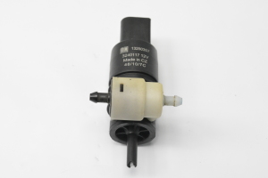 Opel Astra J (2009–2017) Front windshield washer pump 3240117 - 5