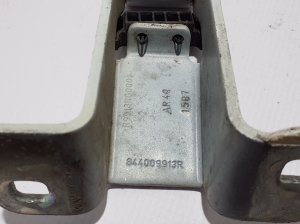 Dacia Dokker (2017–2026) Tailgate hinge 904000869R - 2