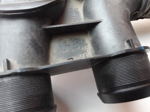 Peugeot Partner II (2008–2018) Õhu sisselaske voolik 980417758 - 2