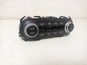 Mercedes Benz A-Class 176 (2012–2018) Heater control panel A2469008415 - 2
