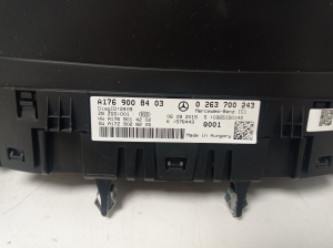 Mercedes Benz A-Class 176 (2012–2018) Kombiinstrument A1769008403 - 4
