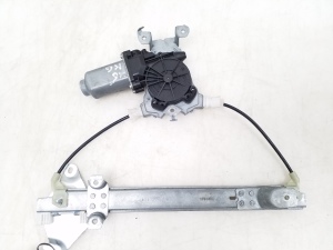 NISSAN Qashqai (2006–2013) Aizmugurējo sānu durvju logu pacēlājs un tā detaļas 402191A - 2
