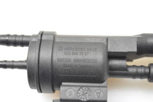 Mercedes Benz C-Class 204 (2007–2014) Solenoid 0025407097 - 3