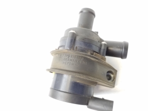 Porsche Cayenne (2010–2017) Auxiliary water pump 7P5819610C - 4