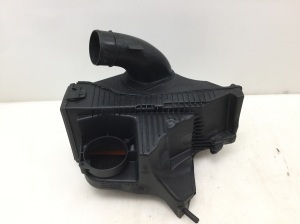 NISSAN Juke F15 (2010–2018) Luftfiltergehäuse 8200398990 - 4
