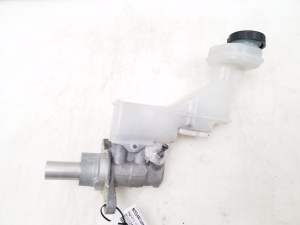 NISSAN Juke F15 (2010–2018) Piduri peasilinder 0204Y24278 - 2