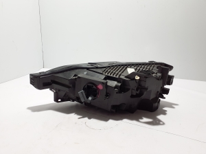 VOLVO XC60 (2017–2026) Phare avant 32342515 - 2