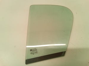 Rear door quarter glass - 001582
