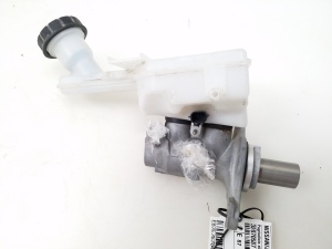 Brake master cylinder - 32070587 