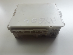 TOYOTA Aygo B40 (2014–2026) Drošinātāju kaste salonā 827300H030A - 3
